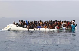 Trong 4 ngày, 10.000 người di cư châu Phi được cứu trên biển